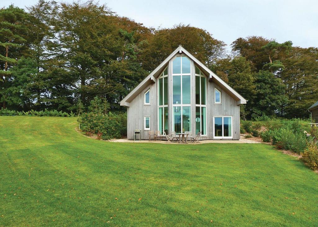 Swandown Lodges Чард Екстериор снимка