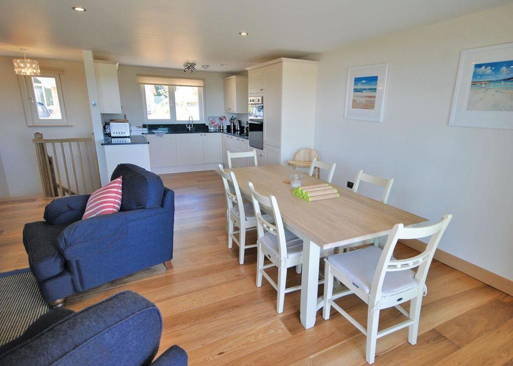 Swandown Lodges Чард Екстериор снимка